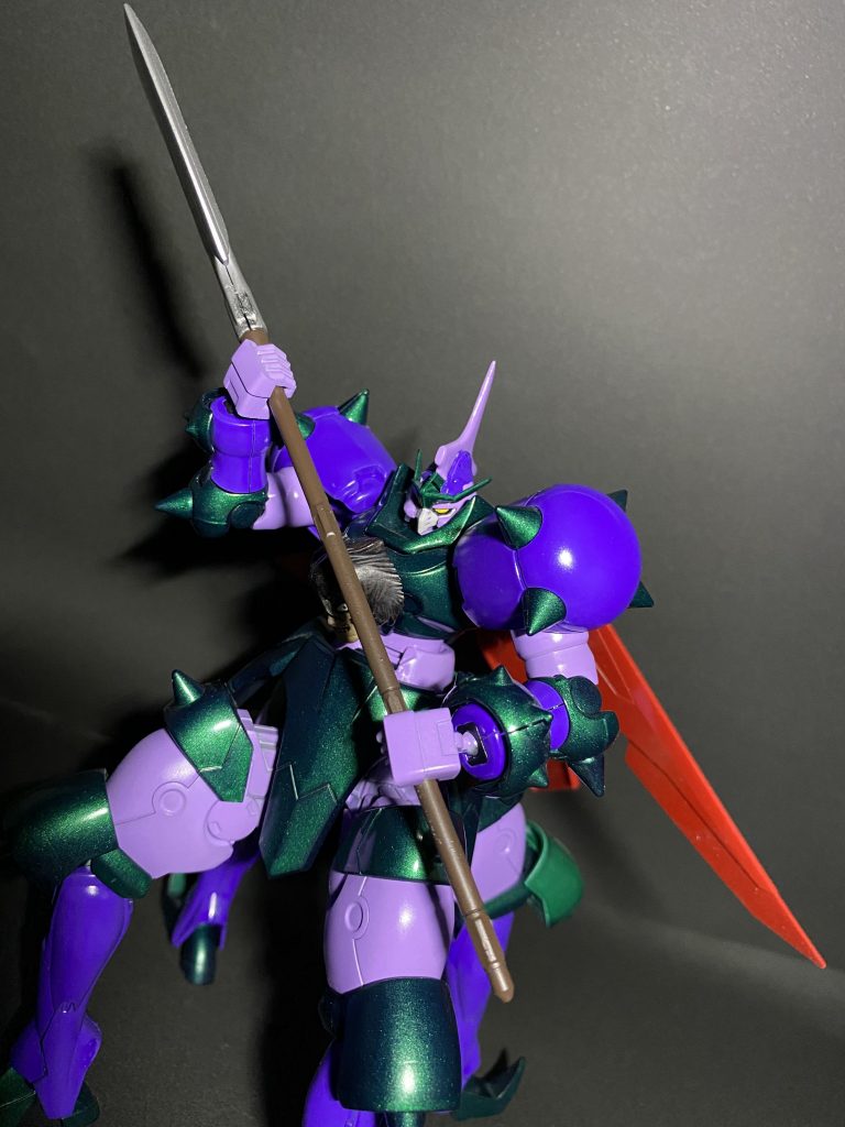 カラーリングは、マジンガーＺの機械獣を意識。