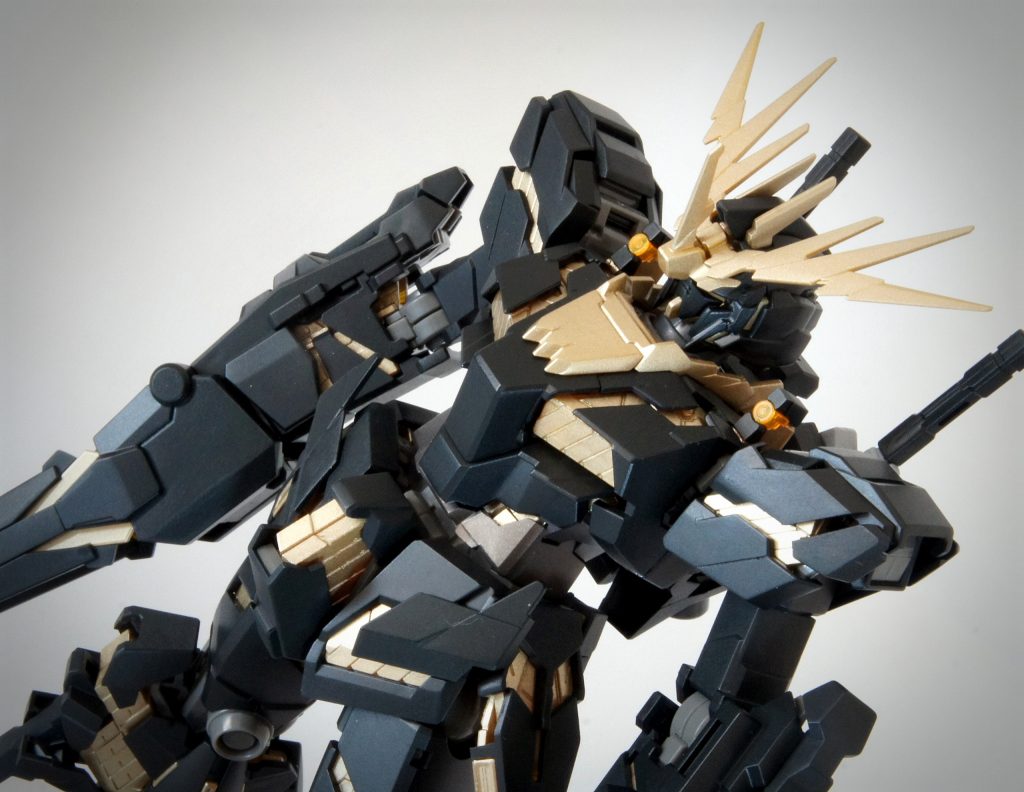 幸いと言うのは
バランスを壊さないように
微妙な変更点を三つつけて
キットのもともとある違和感をちょっと
緩和してみましたのでお家にキットがある方は
比較してみてくださいませ