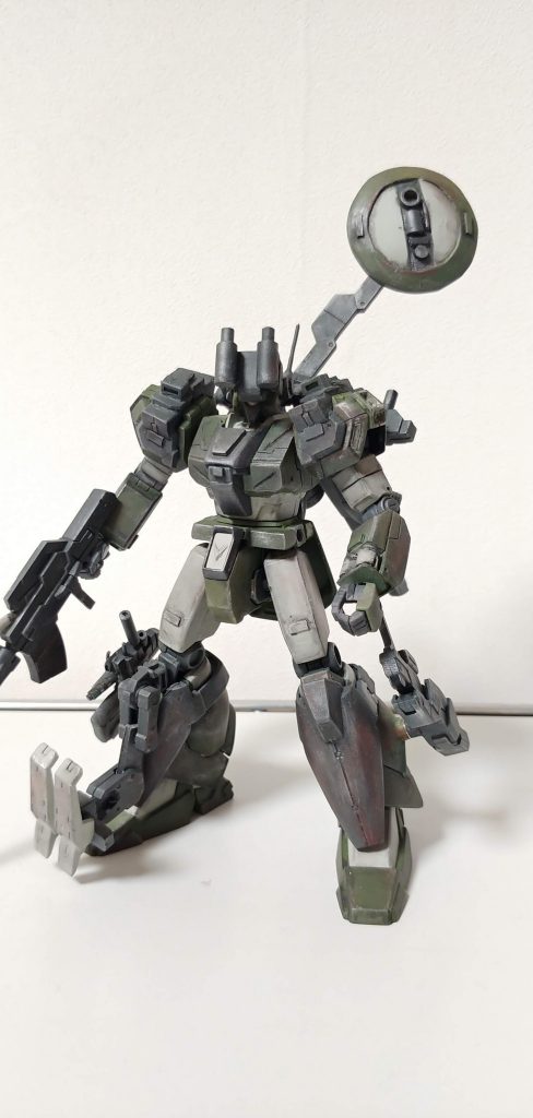 この機体はアーマーパージできるんですよ。
なかなかイケメンでしょう。