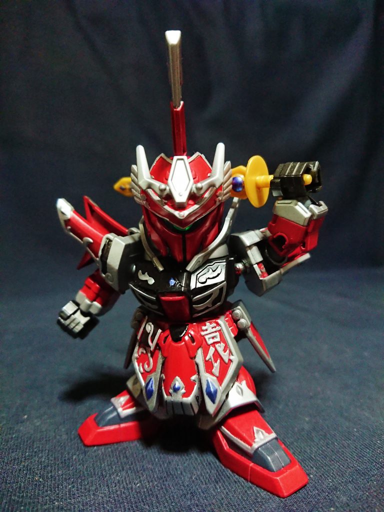 袁紹の長子で、青州を治めていたが袁紹の死後に弟の袁尚が後を継ぐと、袁家から離れ曹操の下についた。袁家に伝わる飛紅剣は袁尚が受け継いだためレプリカとなっている。従兄弟の袁燿ズサUCとは気が合うようで、2人には隠された力を持つ。