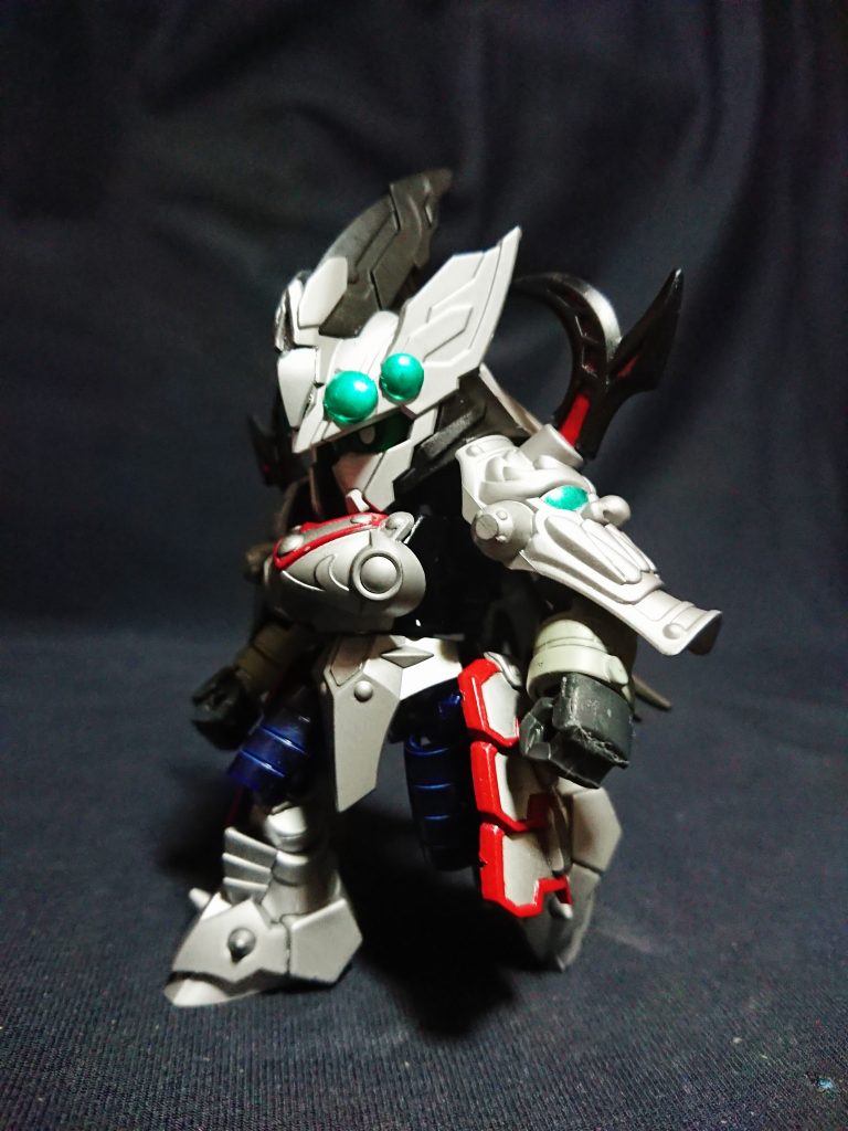 武神降臨編のオリジナル武将第2弾は、徳川家康頑駄無の説明書に名前だけ登場した源頼光頑駄無です。
デザインが無いため、同じ頼光をモデルとしたXBOXのO・TO・GIの主人公、ライコウをモチーフにしました。