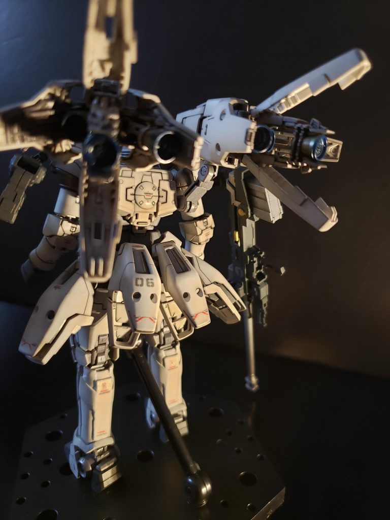 06は自信6体目のガンプラのため、コソッと入れました♪