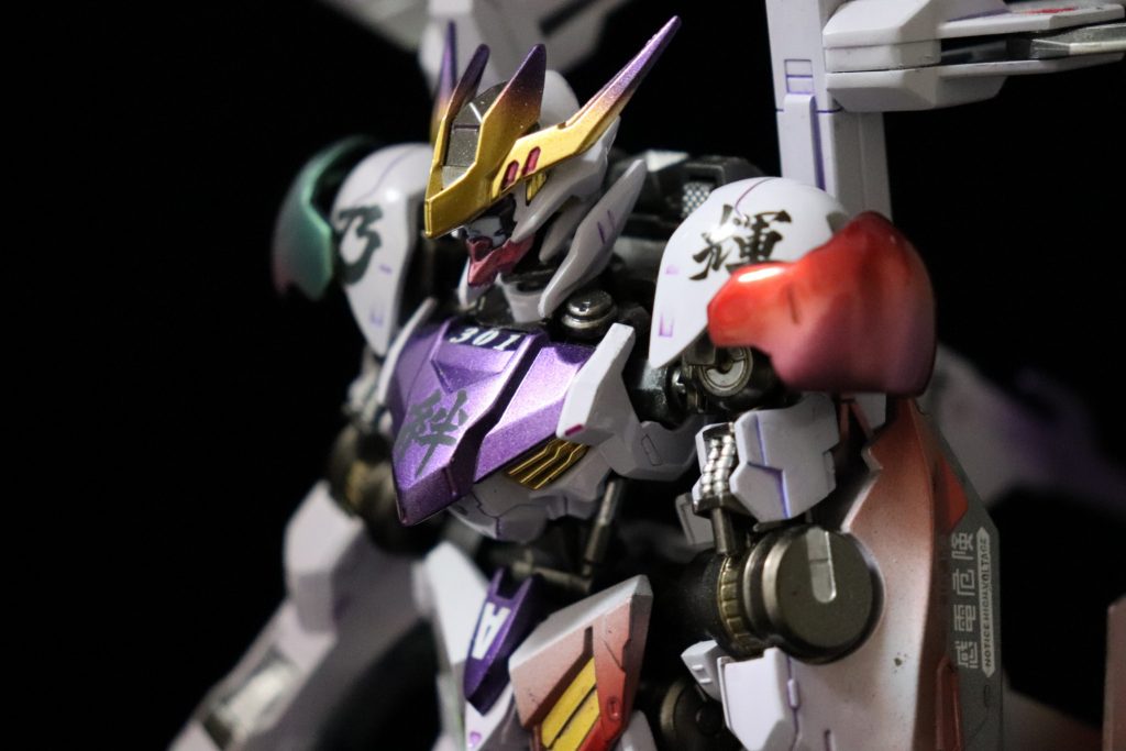 角のグラデーションや、各所すみいれもうまくいったと思います。
乃々の「乃」
輝子の「子」
三人の「絆」
（美玲はさすがに字が用意できなかったので301で）