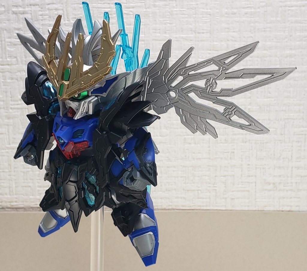 双羽剣をマウント可能
ガンダムWのジャケットにこんなのあった気が