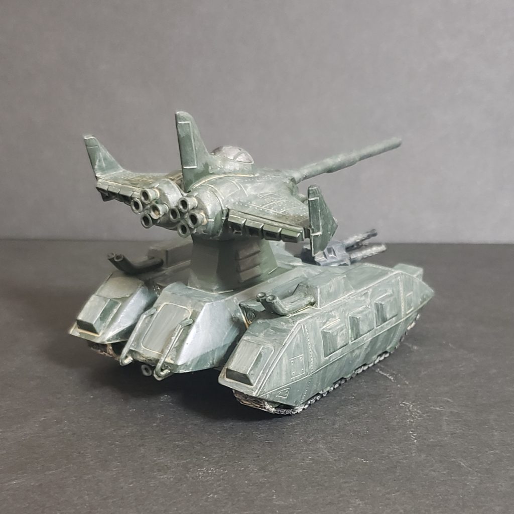 ジオンが誇る技術力の象徴であるアゼラ・アタックの砲塔？は分離して戦闘機になります。