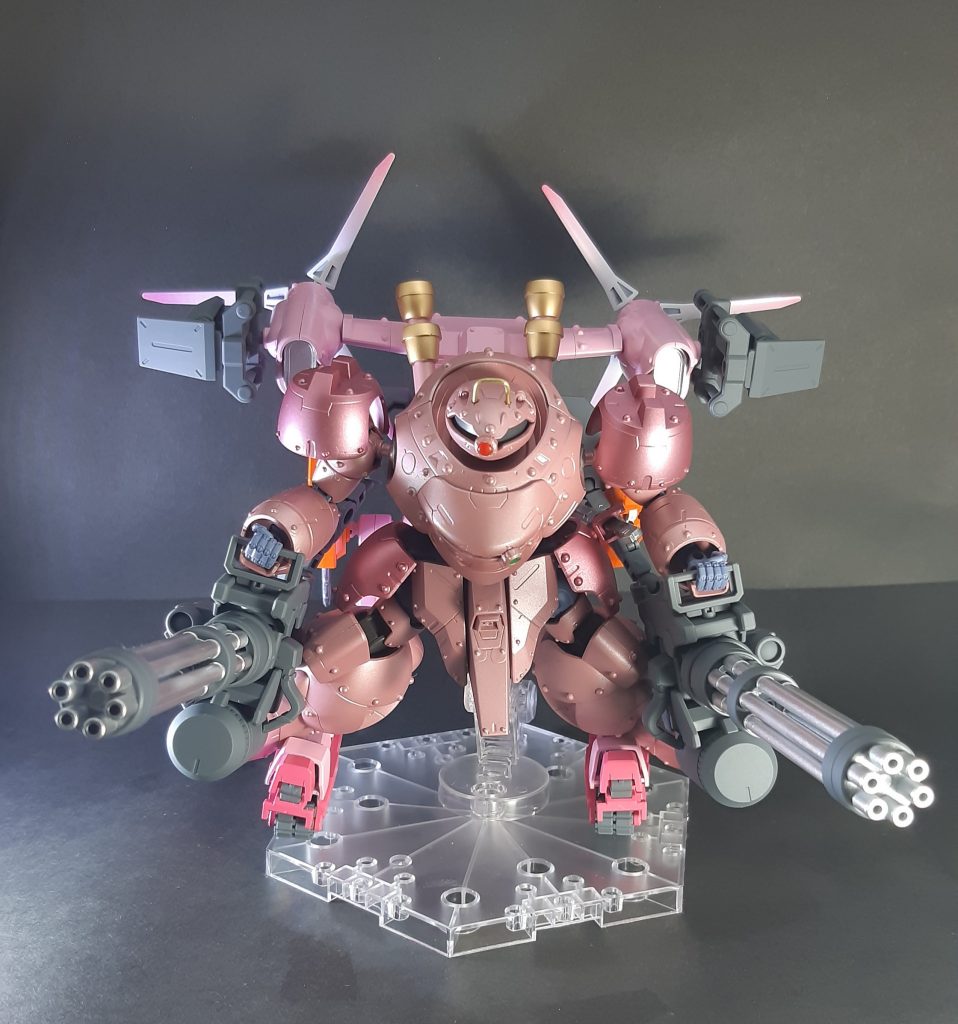 正面から。追加装備はティルトローターパック(とグリモアレッドベレーのコンテナ)、HGBCのジャイアントガトリング×2、HGUCロトの足、MSGボルテックスドライバー(別写真)です。