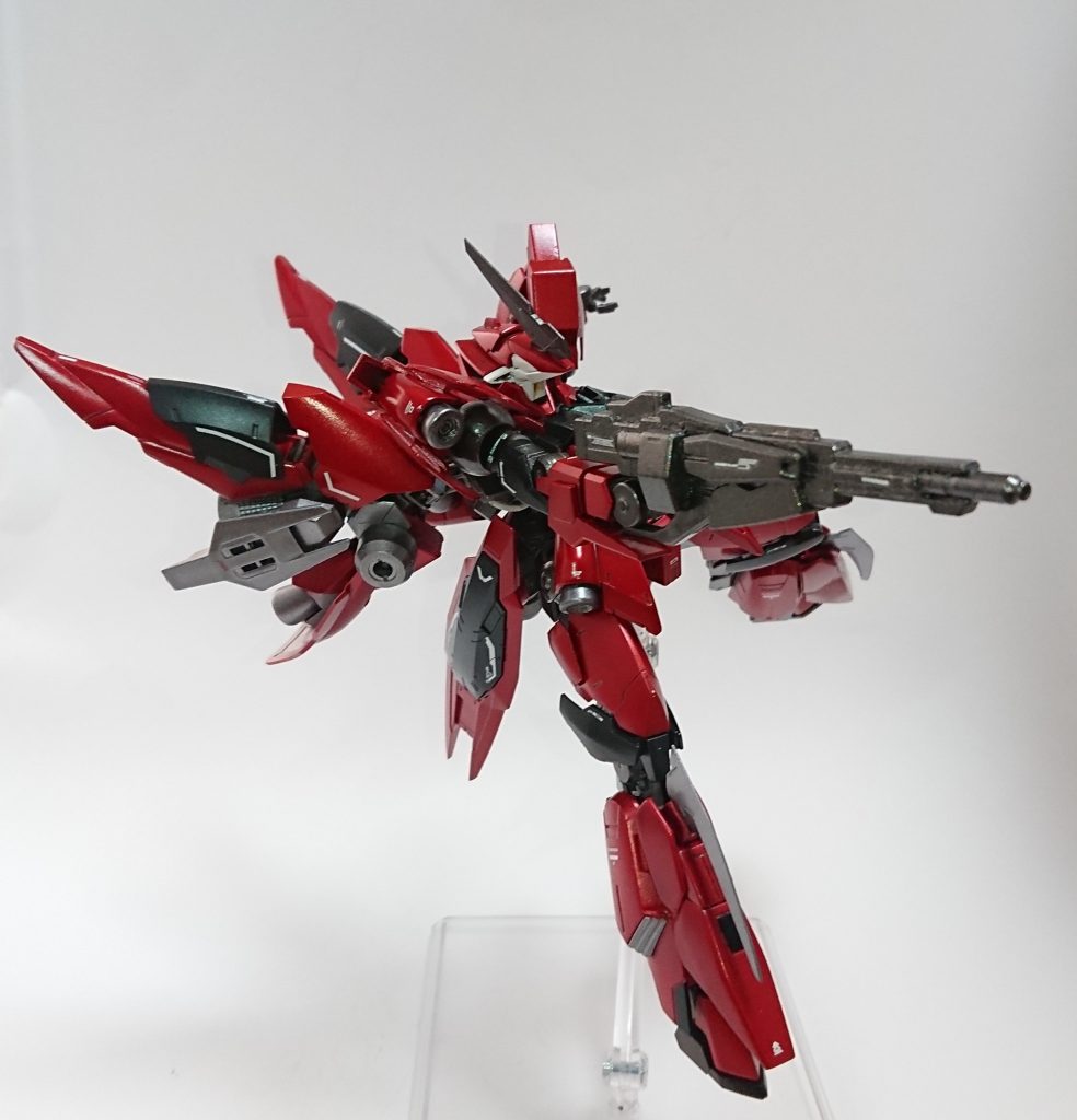 ロングバレルライフルレギンレイズのライフルを改修したもの。威力と射程が伸びている。