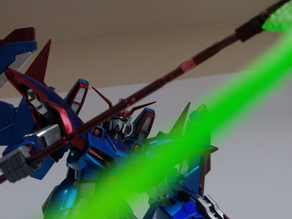 ビームサイズに切られた目線( ＞Д＜；)