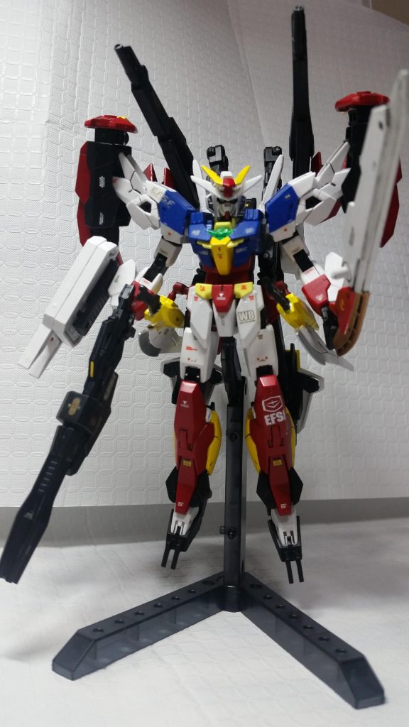 ヘビーキャノンガンダム。
コアキャノンガンダムとヘビーアースアーマーとの合体状態です。