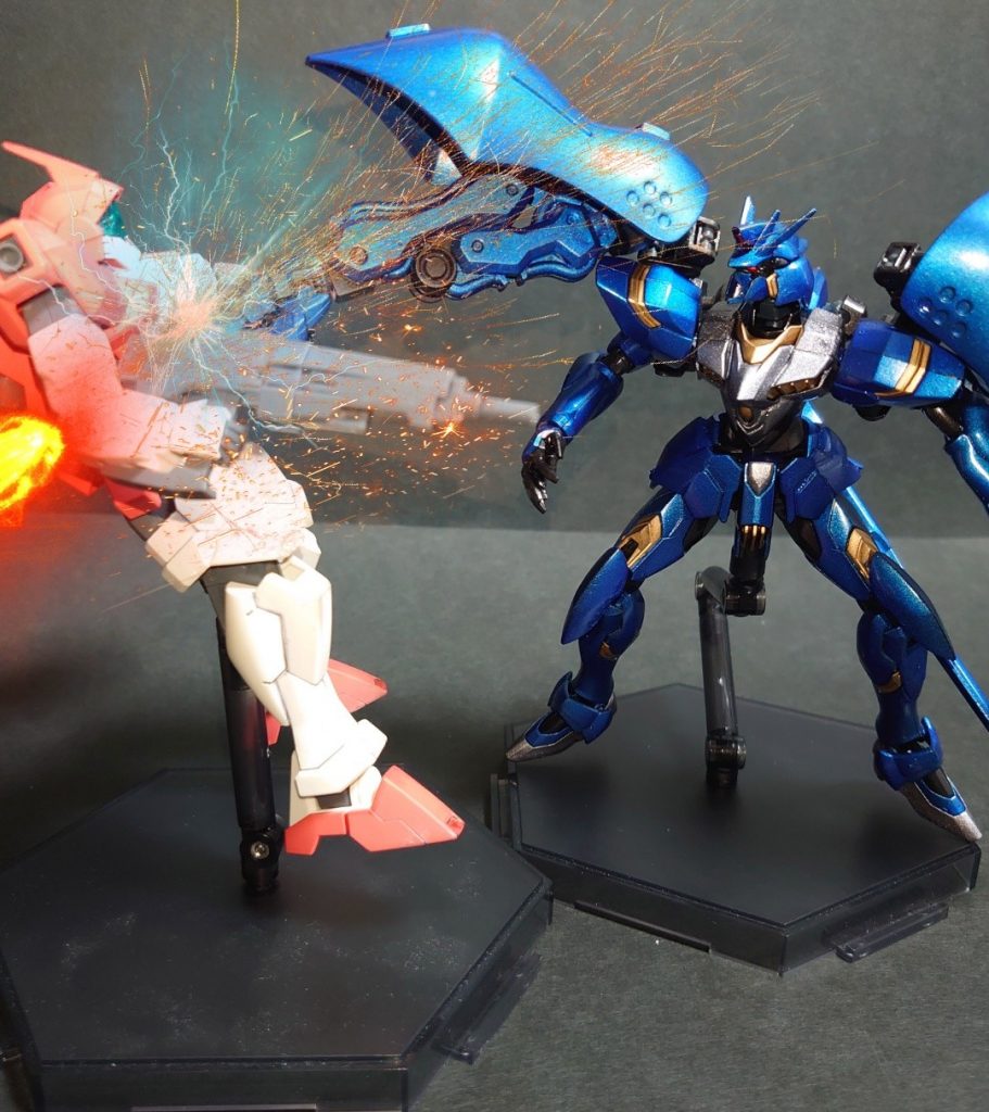 リーチの長い大型クローです。