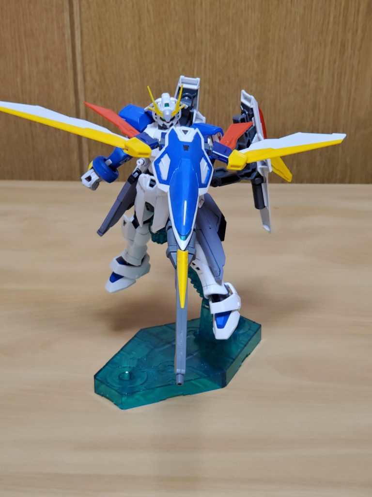 必殺技は、シールドにバスターライフル、バックパックを装着することでエネルギーバイパスが接続されることで撃てるフルチャージシュート。
ただ、これを撃つと、バスターライフルの砲身がもたず、それ以降の戦闘では使用出来なくなる。
以上、妄想設定になります。