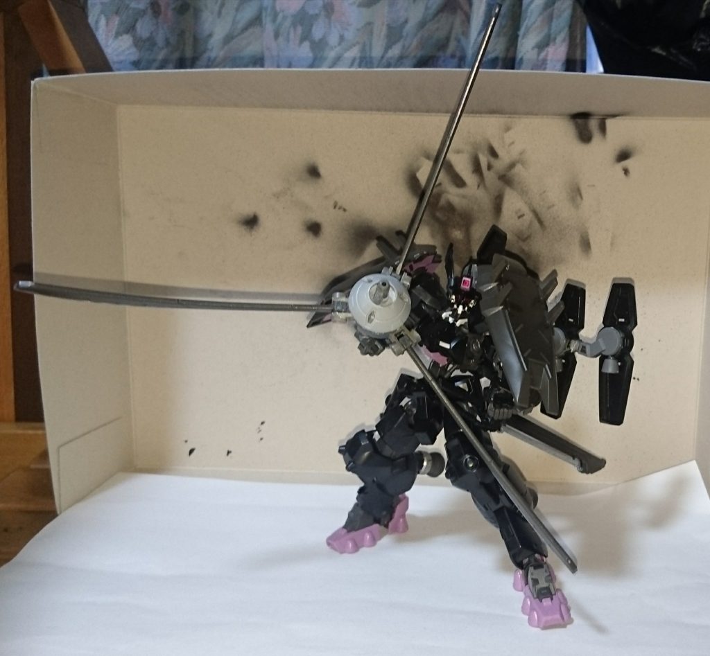 グレイブの刃はここまで可動することが出来ます。