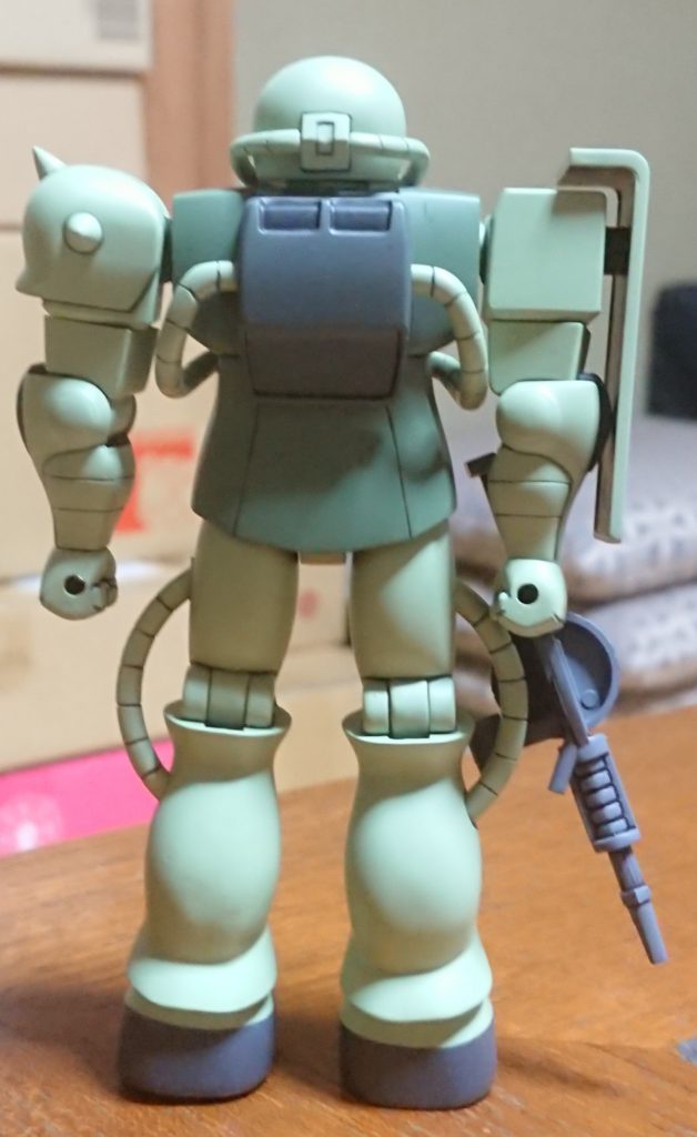 後ろマガジンの肉抜きはそのまんま