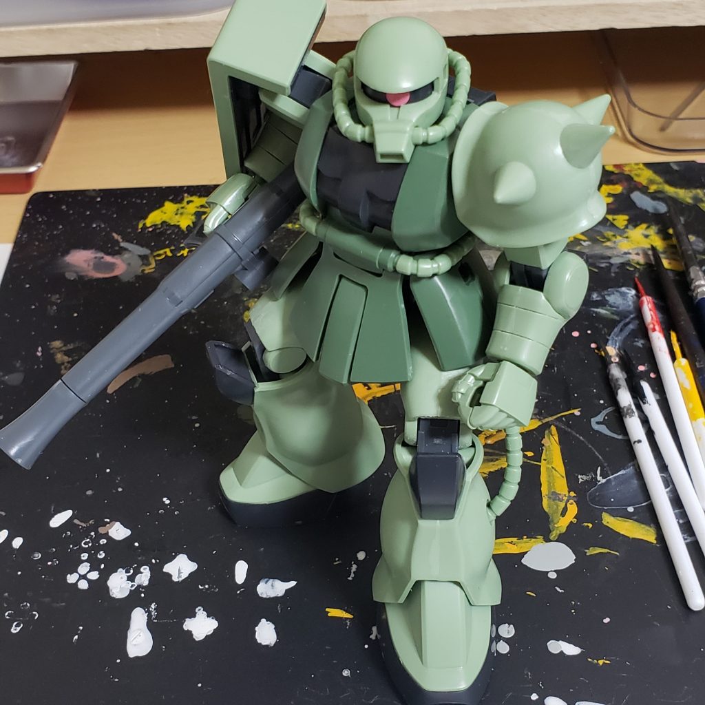 フツーのザクです。