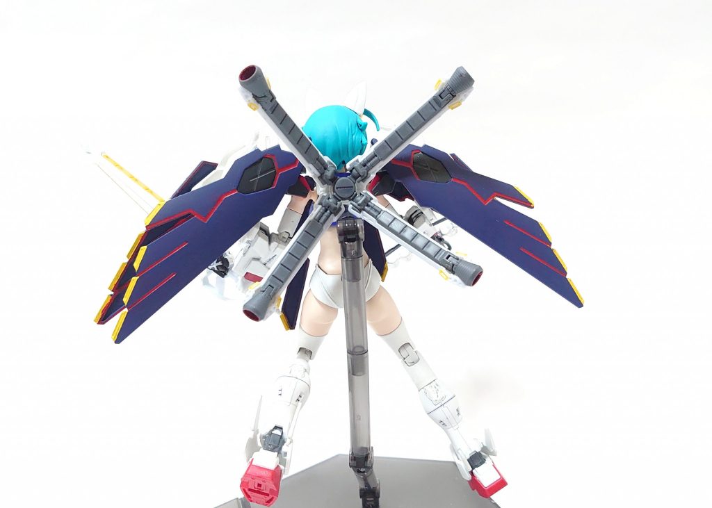 ちなみに後ろはこんな感じです。
ブースター下部に3mm穴を開けて、スタンドに繋げてます。