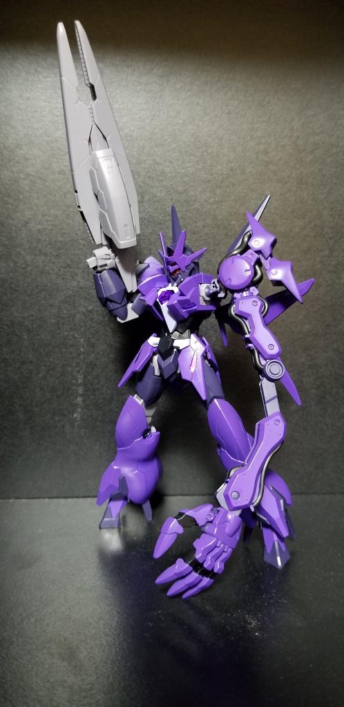 腕を伸ばすと異形感が増してお気に入りです