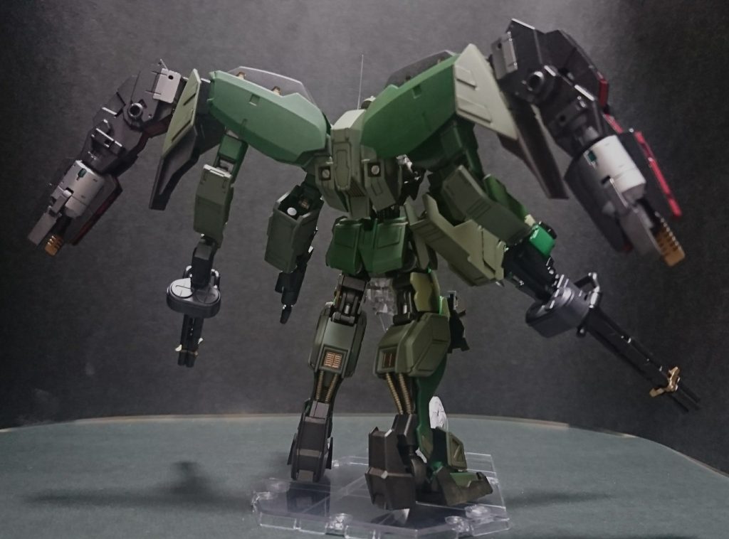 背面