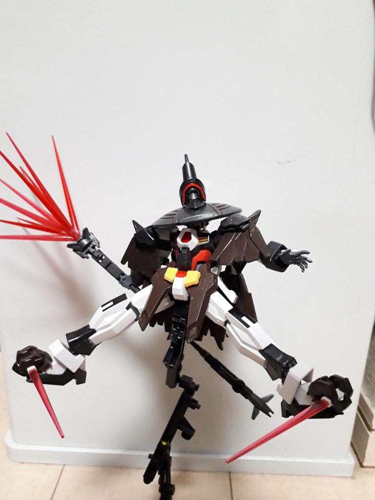 脚部クローです
空中戦等で活躍しそうですね