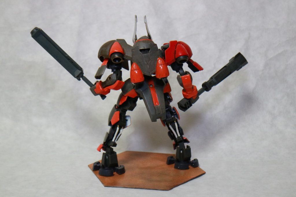 後ろの塗装に関しては集中力の欠如が如実に表れていますね…。

どのように再改造するべきか…思案にあぐねています。