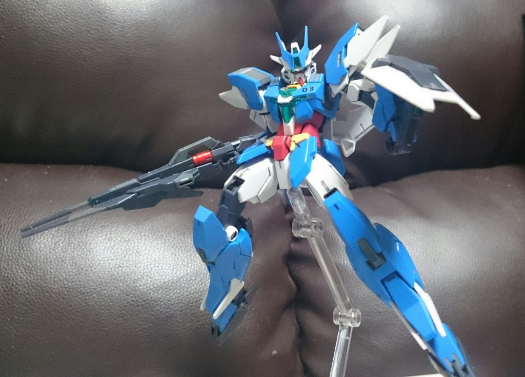 ヒロトは長距離狙撃仕様のウラヌスアーマーからオールラウンダー仕様のアースアーマーへと喚装する！