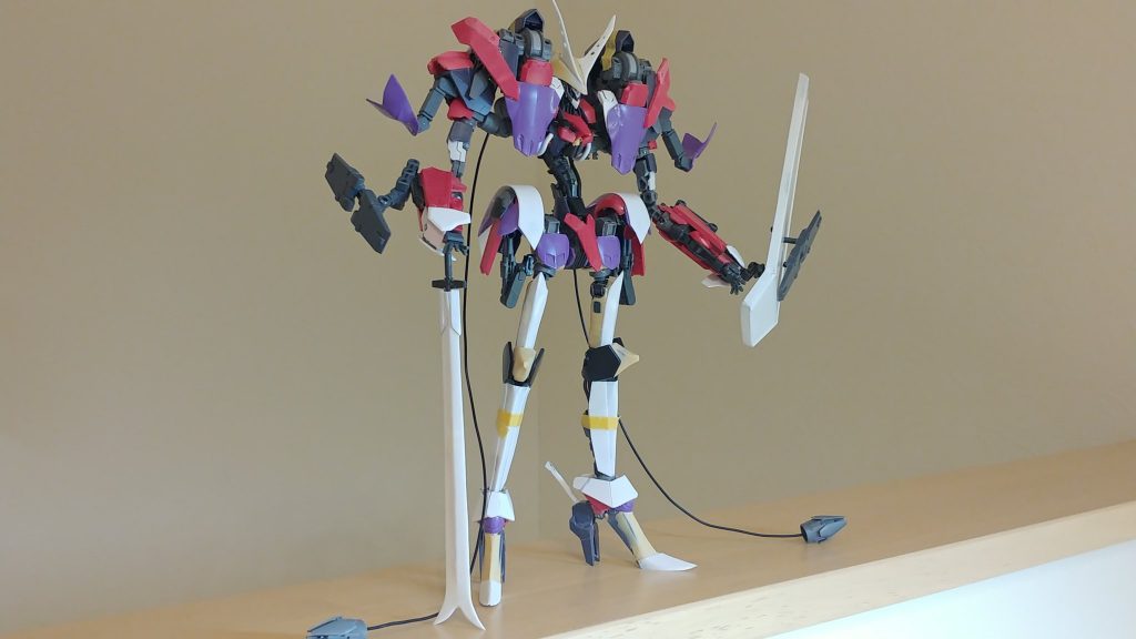 塗装前。鉄血のパーツが確認出来ると思います。