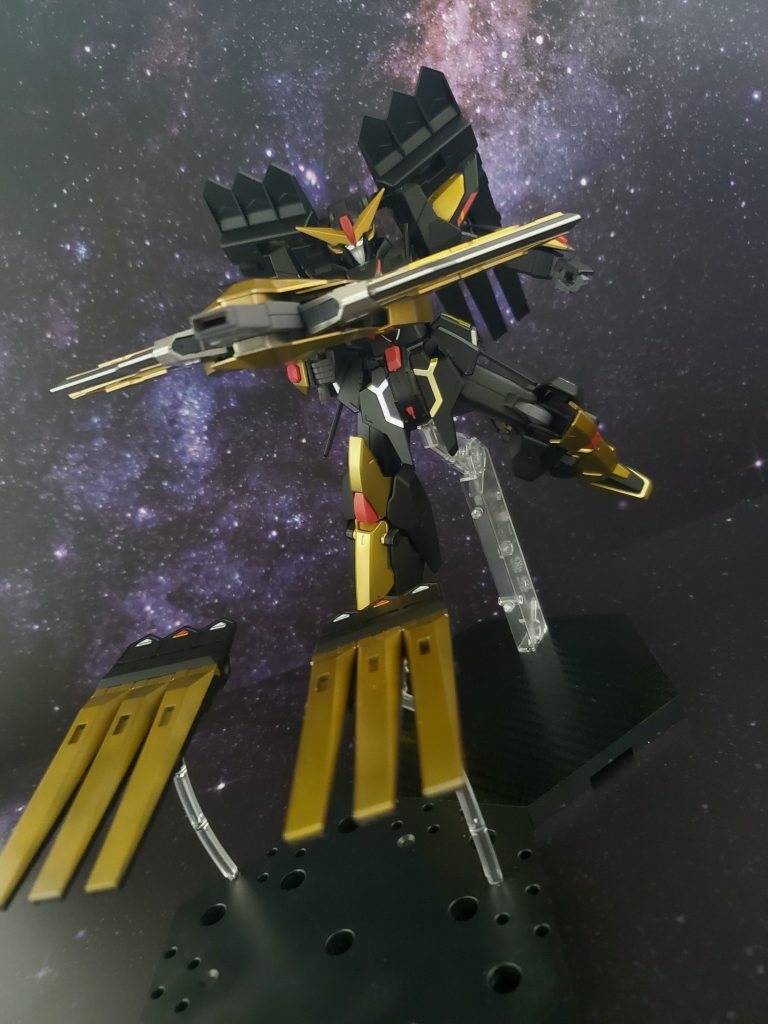 またハイメガサーベルも変形可能になっています