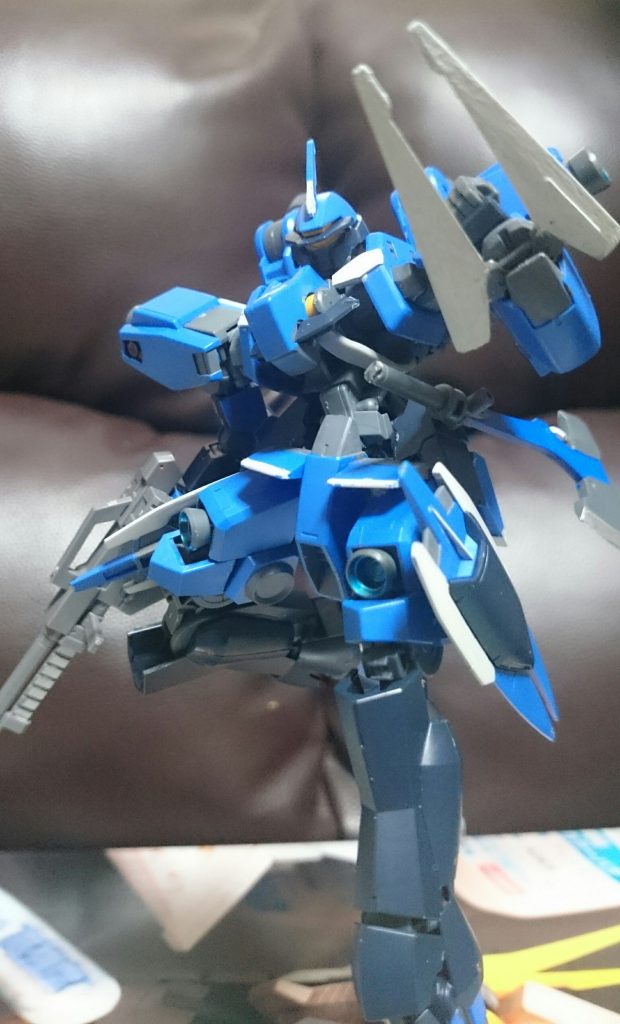 シュヴァルベグレイズ(石動機)
前述の通り、本来の設定っス。ぶっちゃけアックスを追加しただけっス。