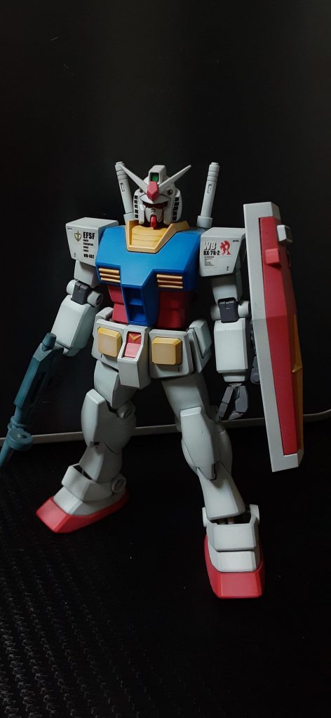 歴代のRX78を立体化したガンプラのなかでも、一番好みの体型です。