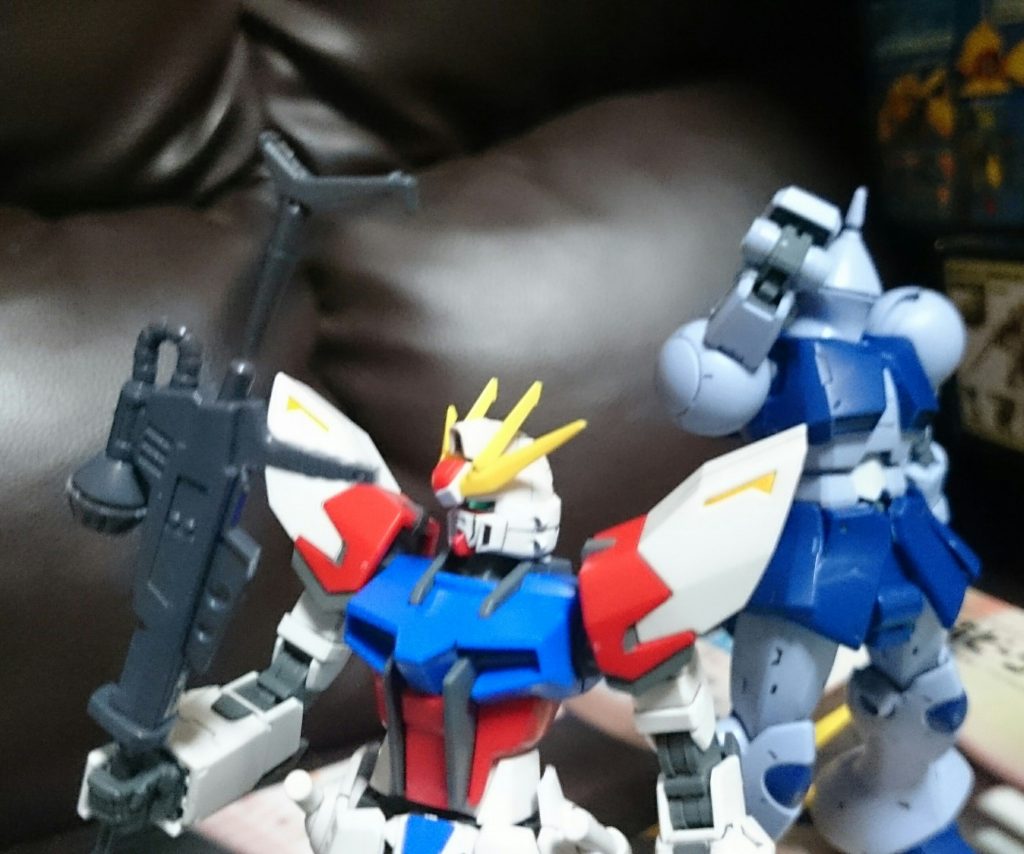 「ねぇ、サザキ。このグリップは何…？」

やりすぎたっス…取り敢えず、録画したドラマを見ながら無心でｷﾞｬｰｯとヤスってたら…気付いた頃には時既に遅し、こんな感じに…ただここまで細くしてやっと持てるほどだったからギリギリセーフ…なんスかね？まぁ、持たせれば殆ど見えないのでセーフということで