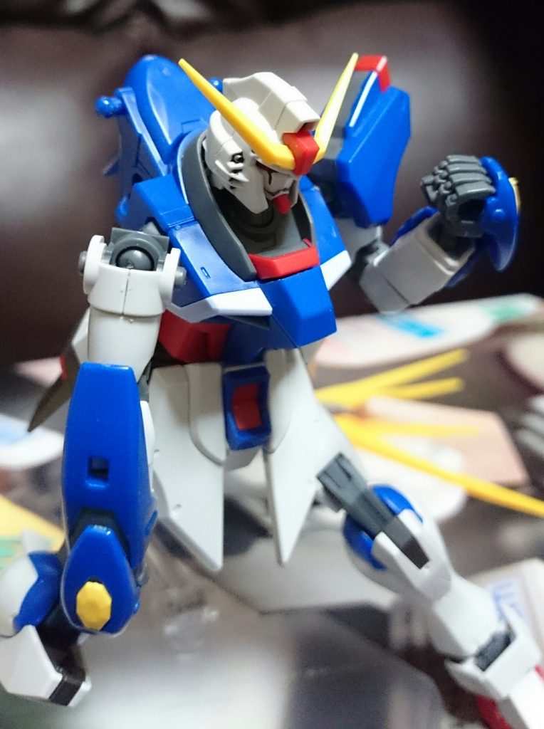 ボロボロになりながらも戦う姿は熱かったっス。

あとこの回は冒頭のジオン水泳部チームがツボに入ったっスよ！氷で水中に潜れない相手に対してシルエット姿で迫るトライファイターズとか…wてかあれ、水泳部は全機にメガ粒子砲があったからそれ地面にぶっぱすれば氷に穴空けて潜れそうだったんスけどね