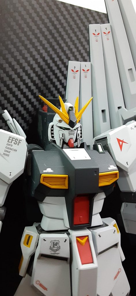 hgのvガンダムはrgとはまた違うかっこよさがありますね。