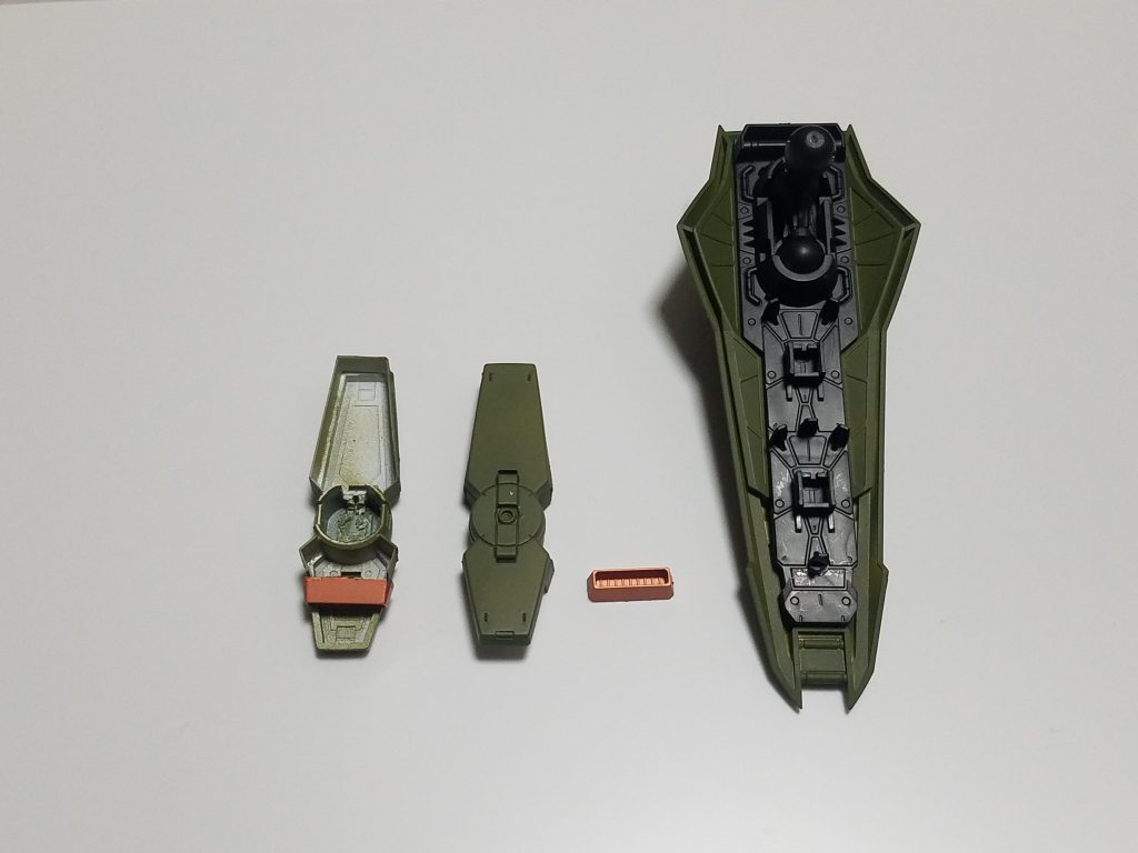 ブースターは鉄血のグレイズのパーツを流用しました