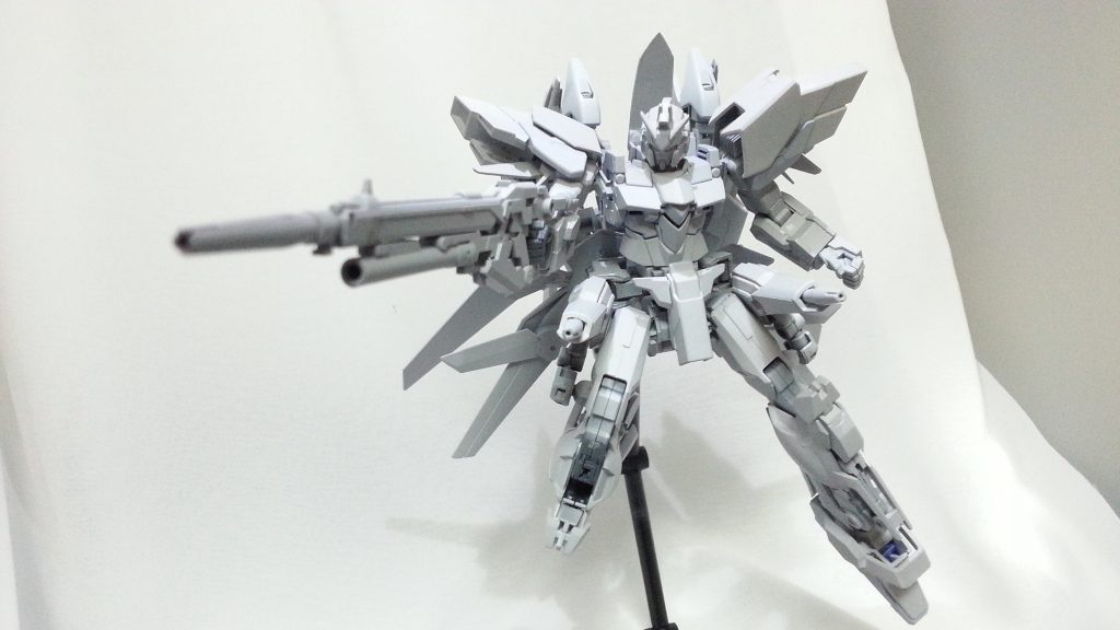 サフ３。
シナンジュのビームライフルはカッコいいし武装の変換も出来るから優秀ですね～
細身で軽いから可変機に似合うと思います。

因みにミキシングに使った機体は

デルタカイ
デルタプラス(デルタカイのパーツ紛失のため
Ex-Sガンダム
ジンクス
バエル
シナンジュスタイン
ヘイズルⅡ
各部ジョイント(MSG)

と何気に多いです。殆どがちょい足しで本体は基本デルタカイのみです。