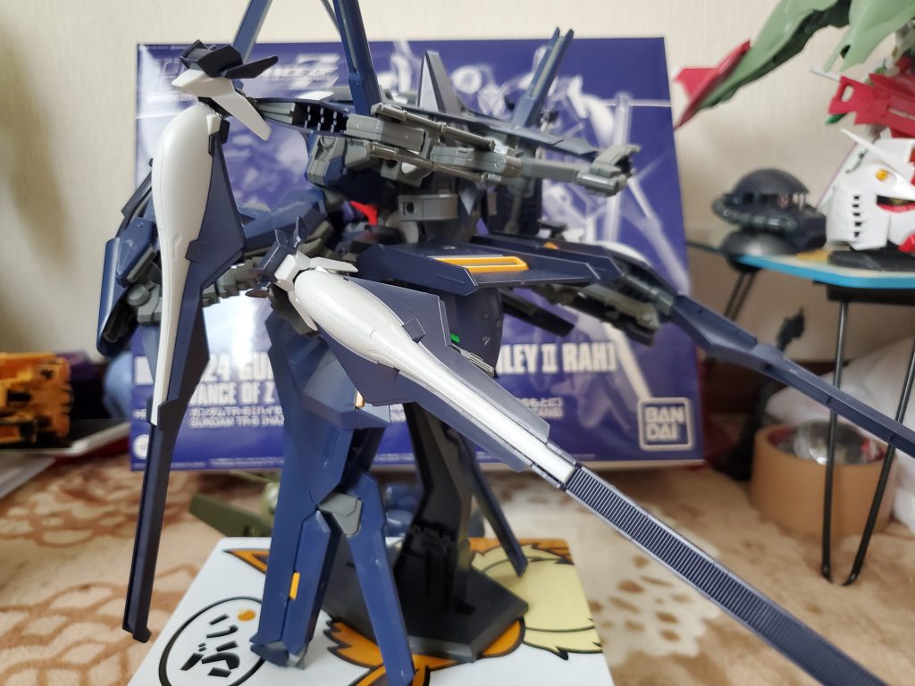 後ろにギャプランブースターを付けられればクルーザー形態になります!(たぶん。)