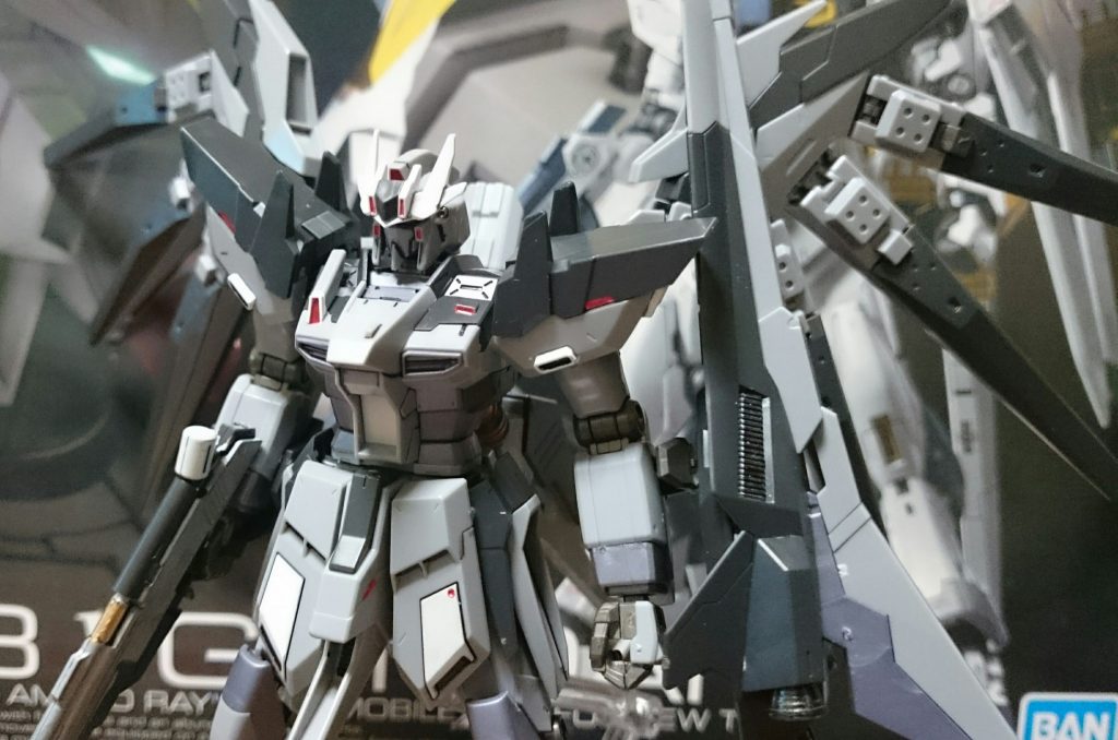 オマケ。

・Hi-νガンダムインフラックスNT
インフラックスウェポンバインダーをフィン・ファンネルに置き換えたものっス