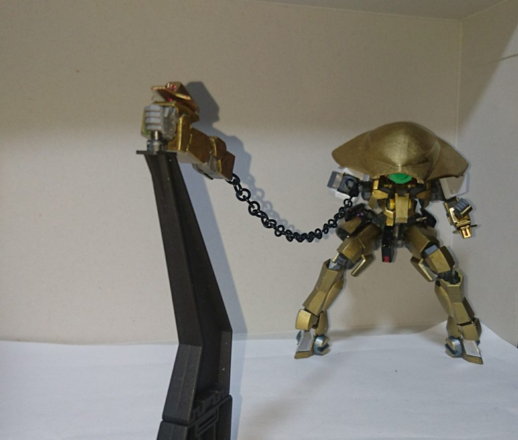 ヘンガーといえば、ロケットパンチです。
チェーンに繋がれているところは本家に似せました。
ロケットパンチ→ドリルロケット→Wドリルロケット