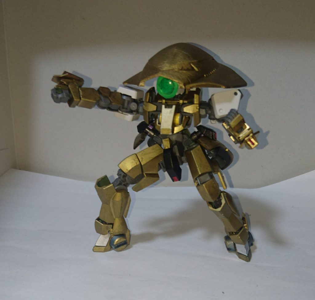 では、この子の技を見ていきましょう。
パンチやキック等の格闘を行えます。 
パンチ→ヘヴィーチョップ
ローキック→キック→Wキック