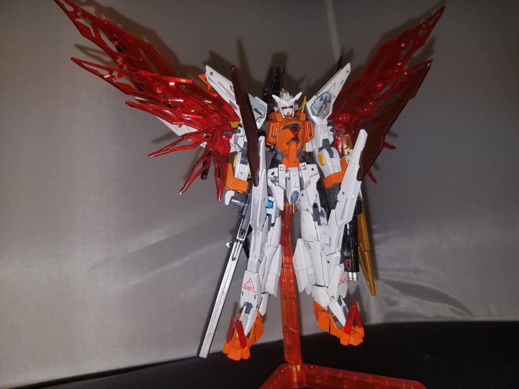 最終決戦使用
制御ユニットによりモビルスーツ形態の時でも光の翼が自由に使える。