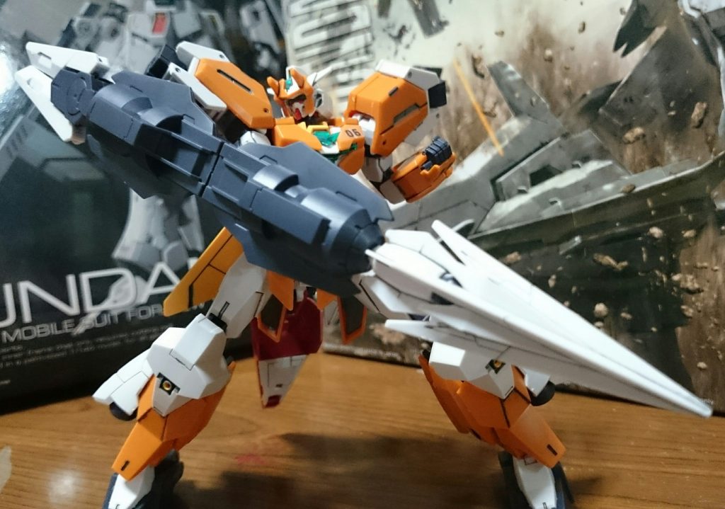 ・メガニックドライバー
二つの武器は接続して、巨大な重工具武装となるっス!