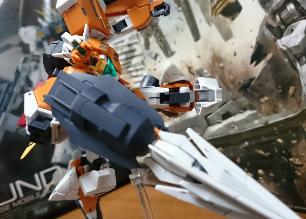 いやぁ、ドリルはいいっスねぇ。
アーマーを赤く塗って、黒く染めたソードインパルスのブーメランを胸に取り付けたい(別作品)!相手がアルスだろーと何だろーと、無理を通して道理を蹴っ飛ばすっスよ!