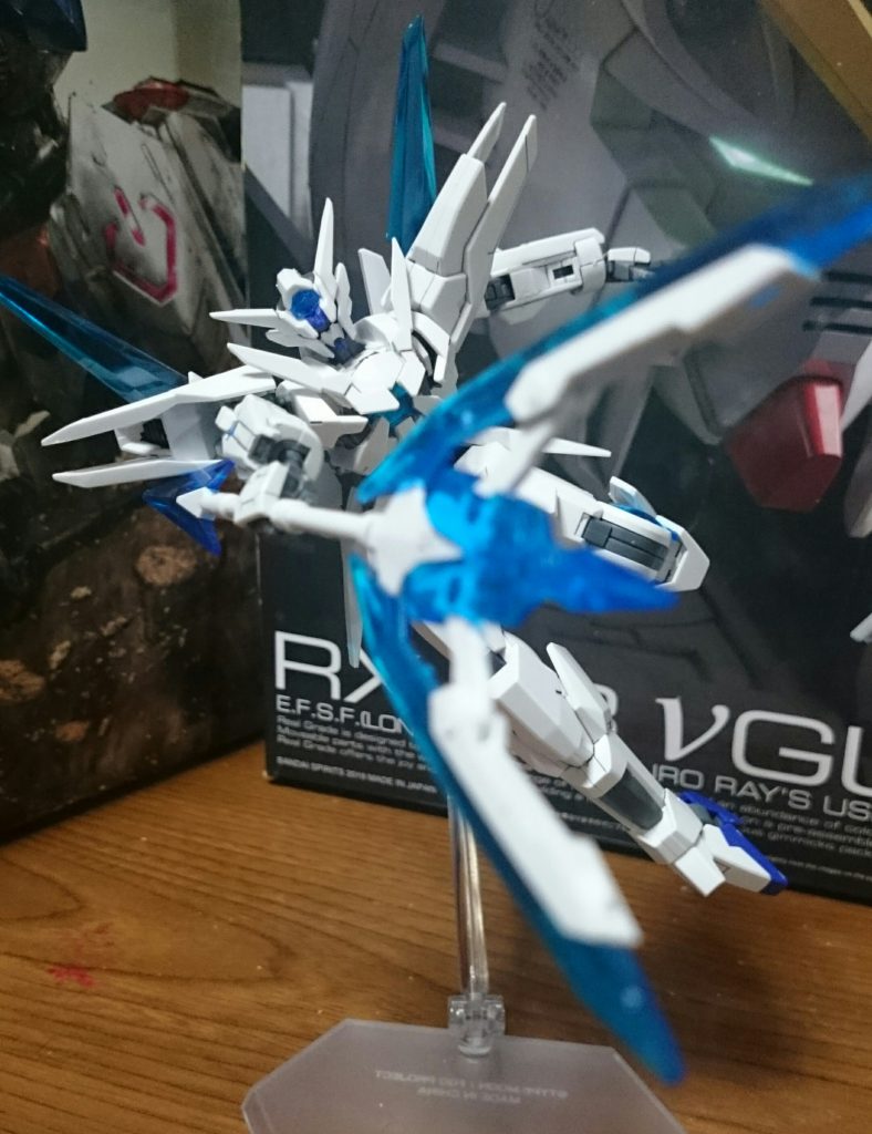 射撃武器としても使えて、手持ち武器としてだけではなく…