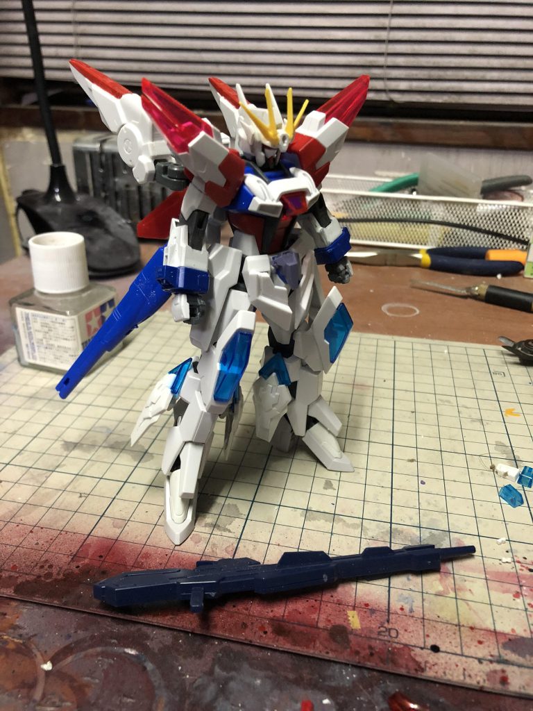 唐突に思い付いて胴体をビルドストライクギャラクシーコスモスに変更。
そうしたらバッチリハマったのでこれに決定