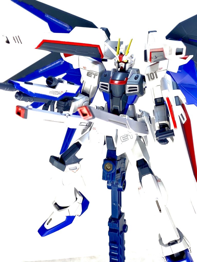 舞い降りる剣–4枚目/制作者：bori