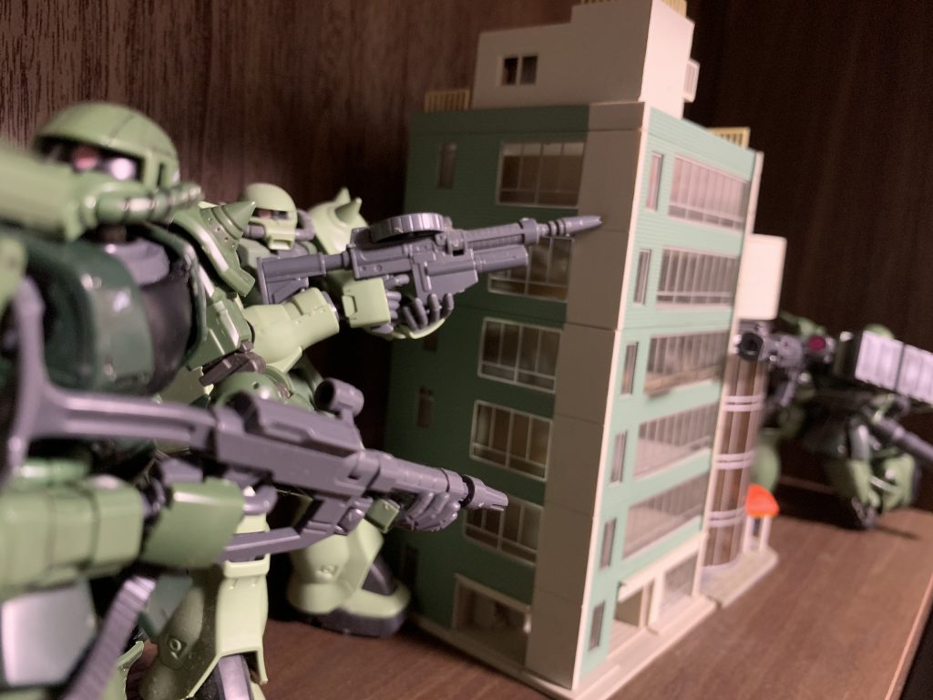 市街地戦のジオン軍ご一行様–3枚目/制作者：96模型店@店長ぐらむ