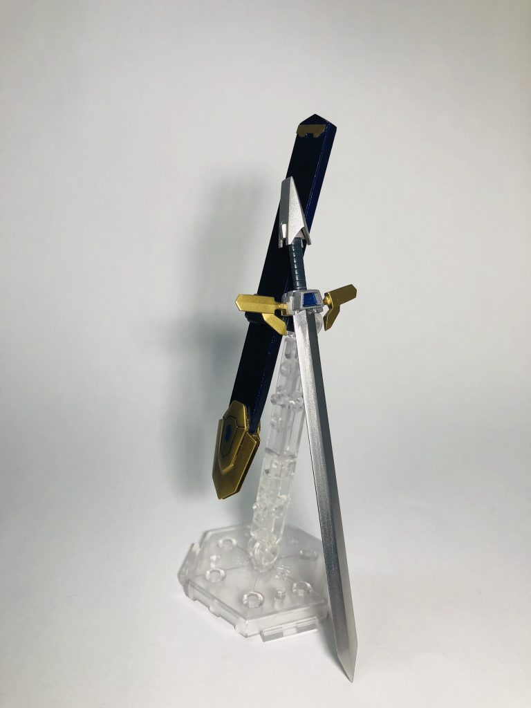 鞘はジャンクパーツとプラ板で作成