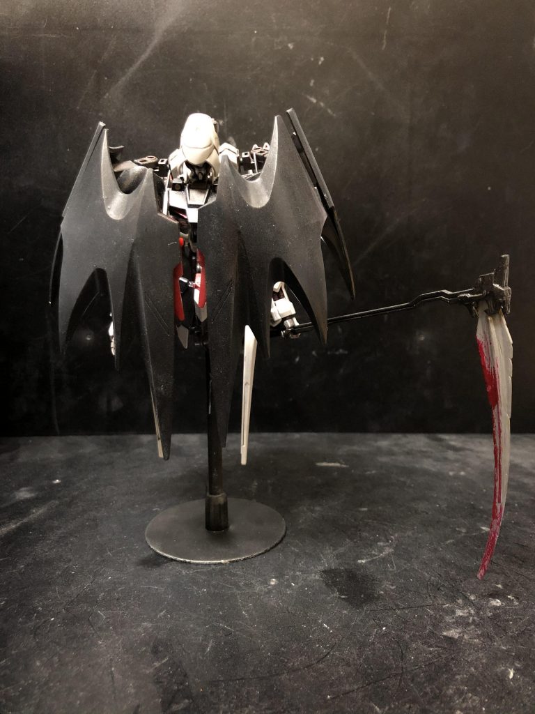 ......闇の中からそれは生まれた。魔王「.....何者だ?」??「ククク....。姿ノ、見エヌ、我ニ、気付クトハ、流石ハ、魔王....。」魔王「貴様、この世の者ではないな?」??「.....イカニモ。我ハ、冥界カラノ、使者...。イヤ、死者トモ、言ウカ....。」