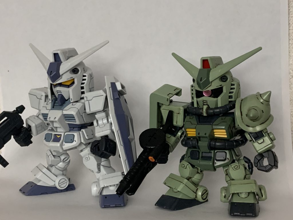 ガンダムと並べて