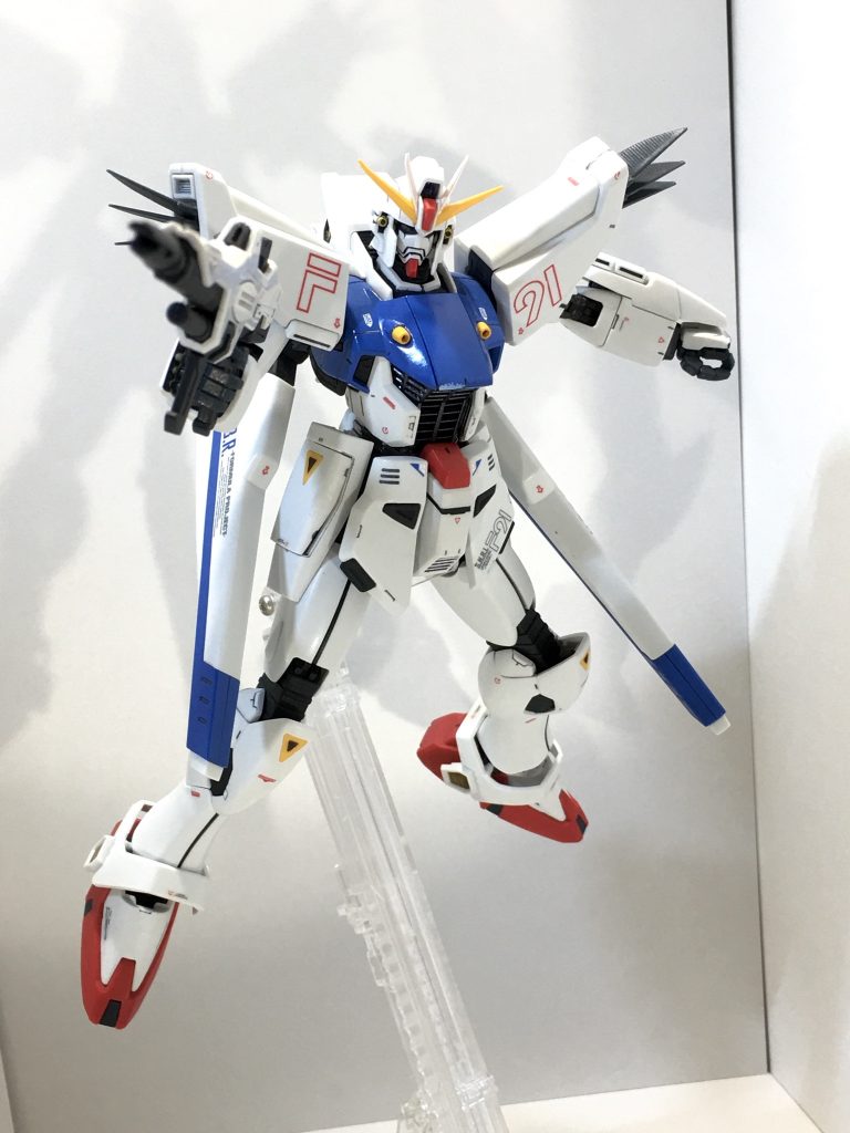 フェイスオープン、フィン展開も差し替え無しで可能!