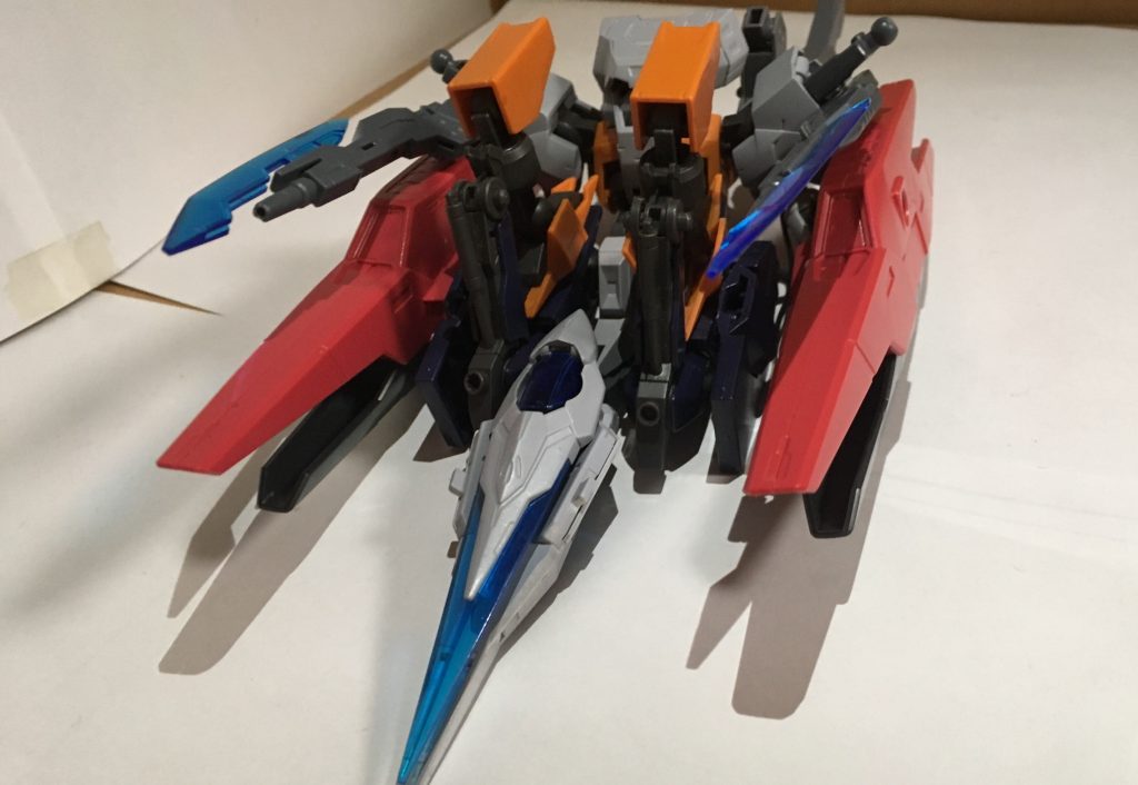 「MW形態」ホバーによる走行を行ない主に兵站輸送やプルーマの追撃等に用いられる。パルスを微弱に発生させることでソナーのような機能を果たし地形を把握した走行が可能である。