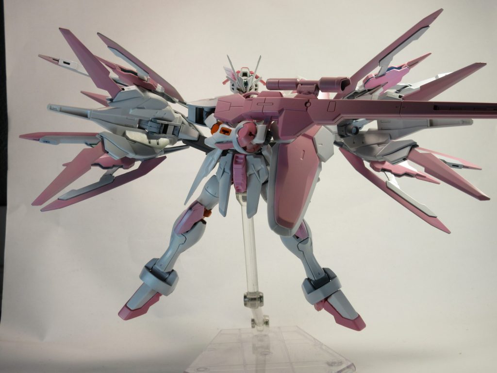 また本体にコネクトした状態から一斉にビームを放つフルバーストもある。
梨子「フルブルームって輝いてるんだから!!」